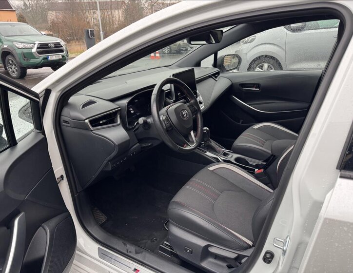 Toyota Corolla Sedan / Limuzína 1,8 l 72 kw