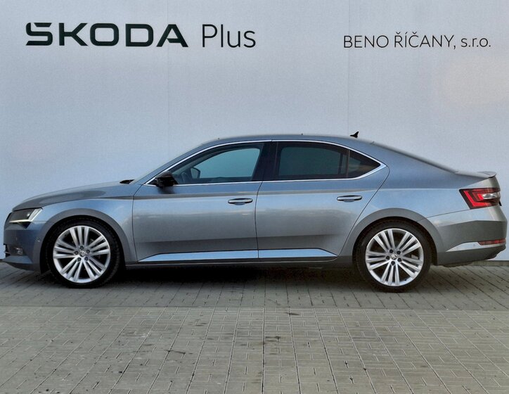 Škoda Superb Sedan / Limuzína 2,0 l 140 kw