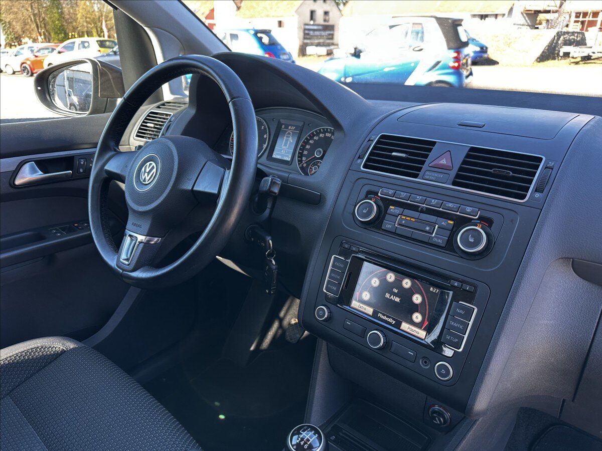 Volkswagen Touran MPV 1,2 l 77 kw