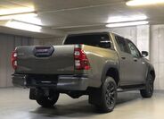 Toyota Hilux 5