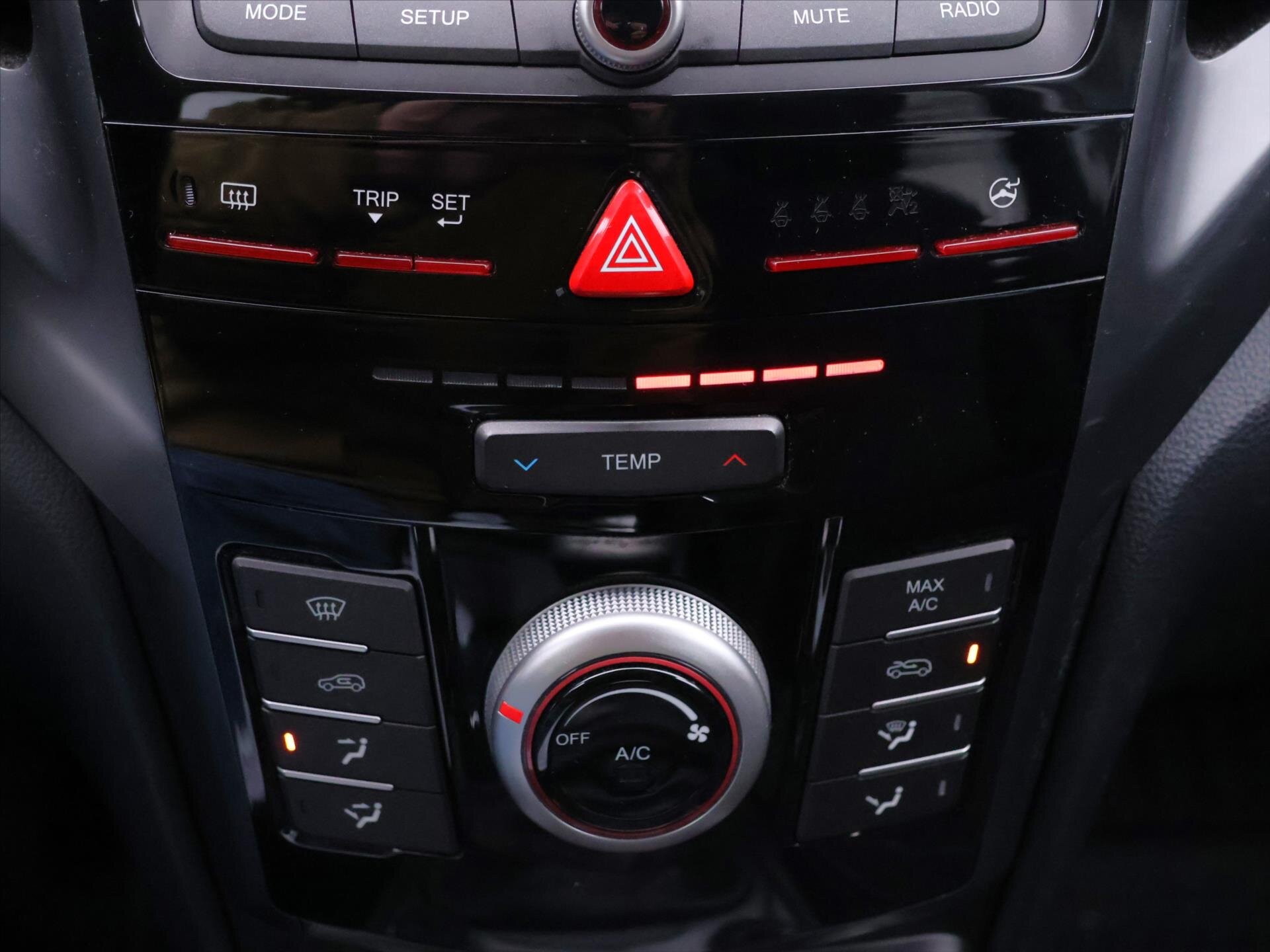 SsangYong XLV SUV 1,6 l 85 kw