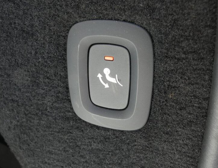 Volvo XC90 SUV / Terénní 2,0 l 173 kw