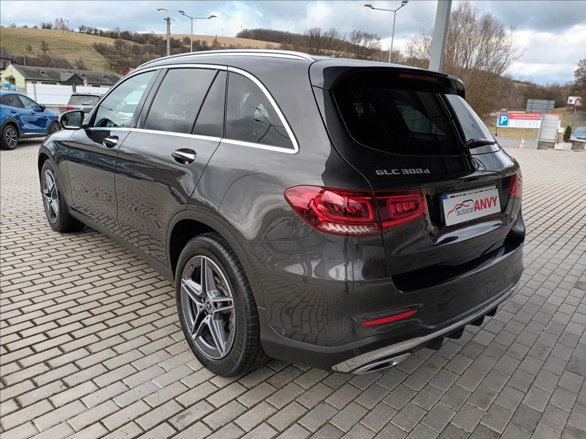 Mercedes-Benz GLC SUV / Terénní 2,0 l 180 kw