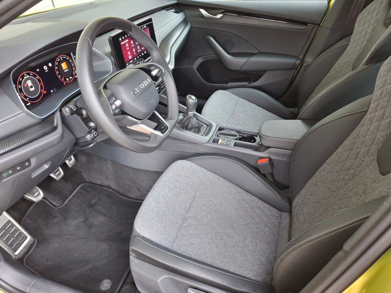 Škoda Octavia Sedan / Limuzína 1,5 l 110 kw