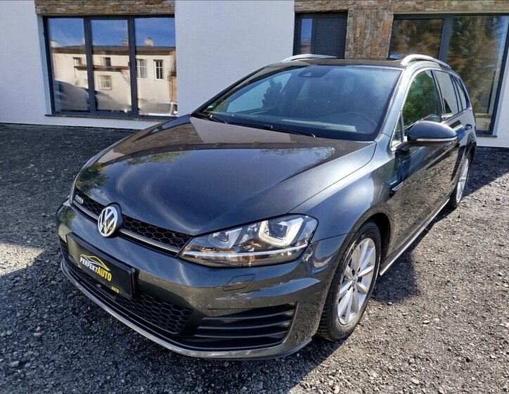 Volkswagen Golf Kombi 2,0 l 135 kw