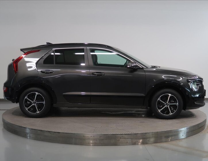 KIA Niro CUV / Crossover 1,6 l 95 kw
