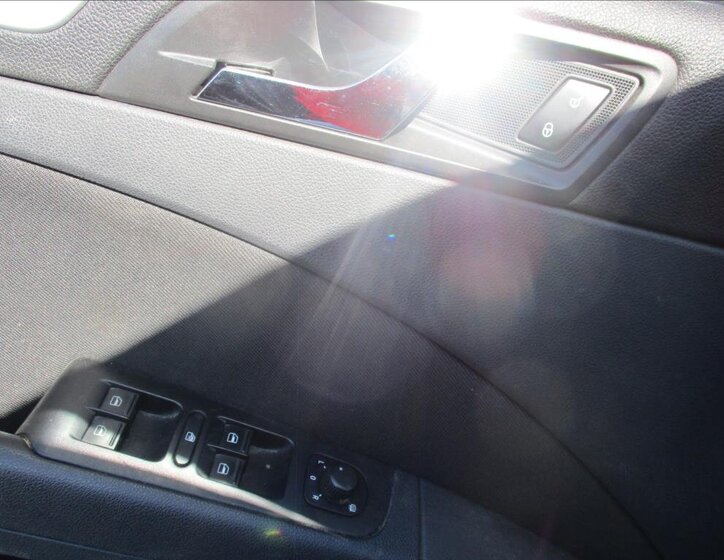 Škoda Superb Kombi 1,6 l 77 kw