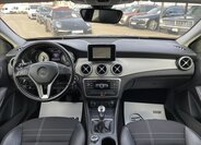 Mercedes-Benz GLA 10