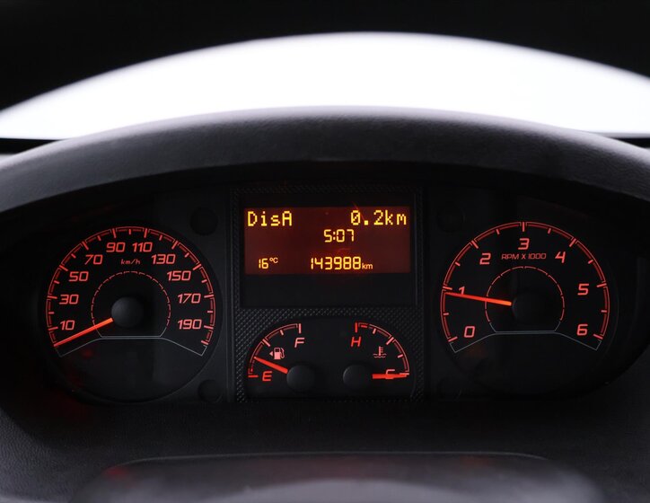 Peugeot Boxer Valník 2,0 l 96 kw