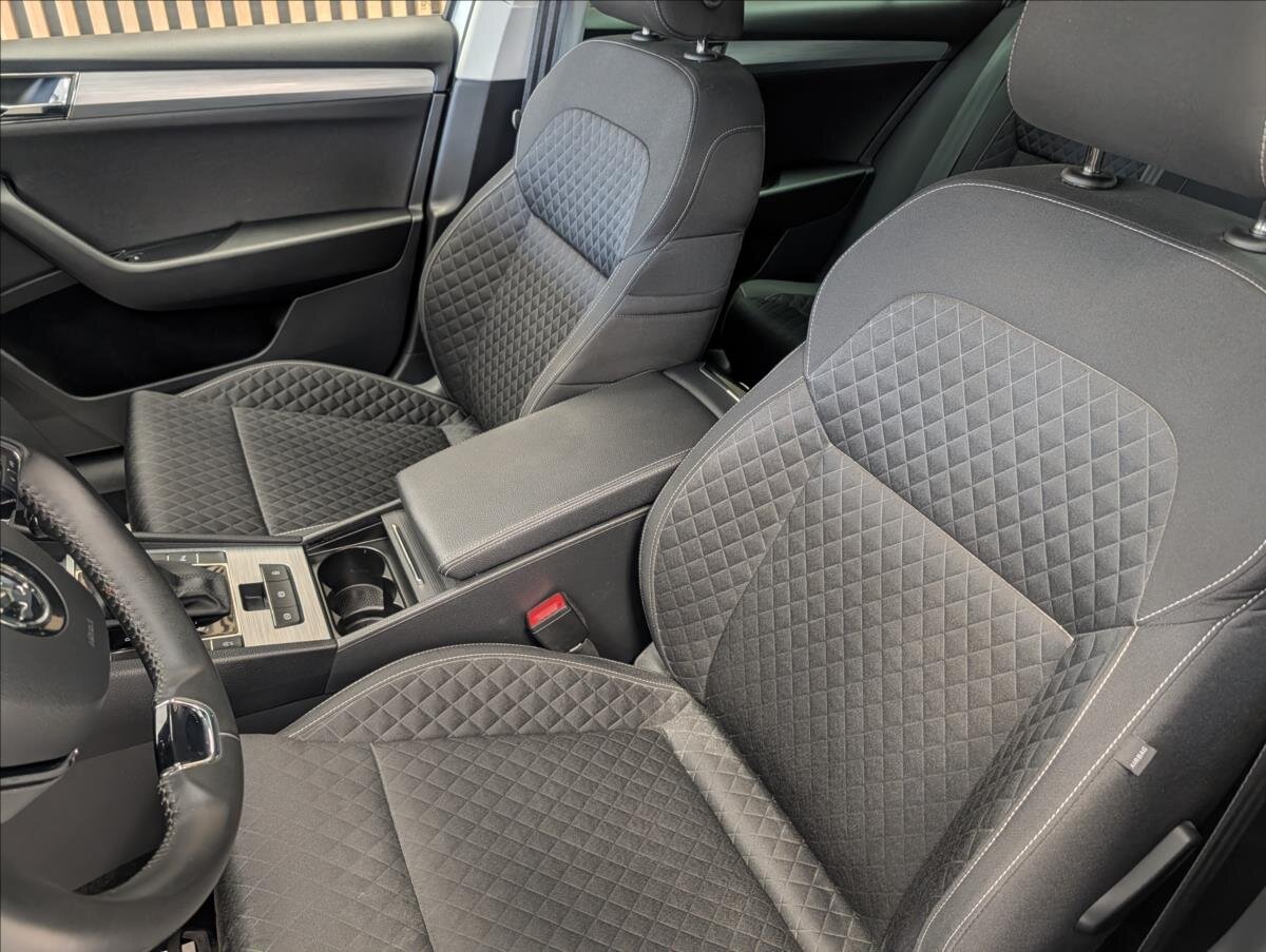 Škoda Superb Kombi 2,0 l 110 kw