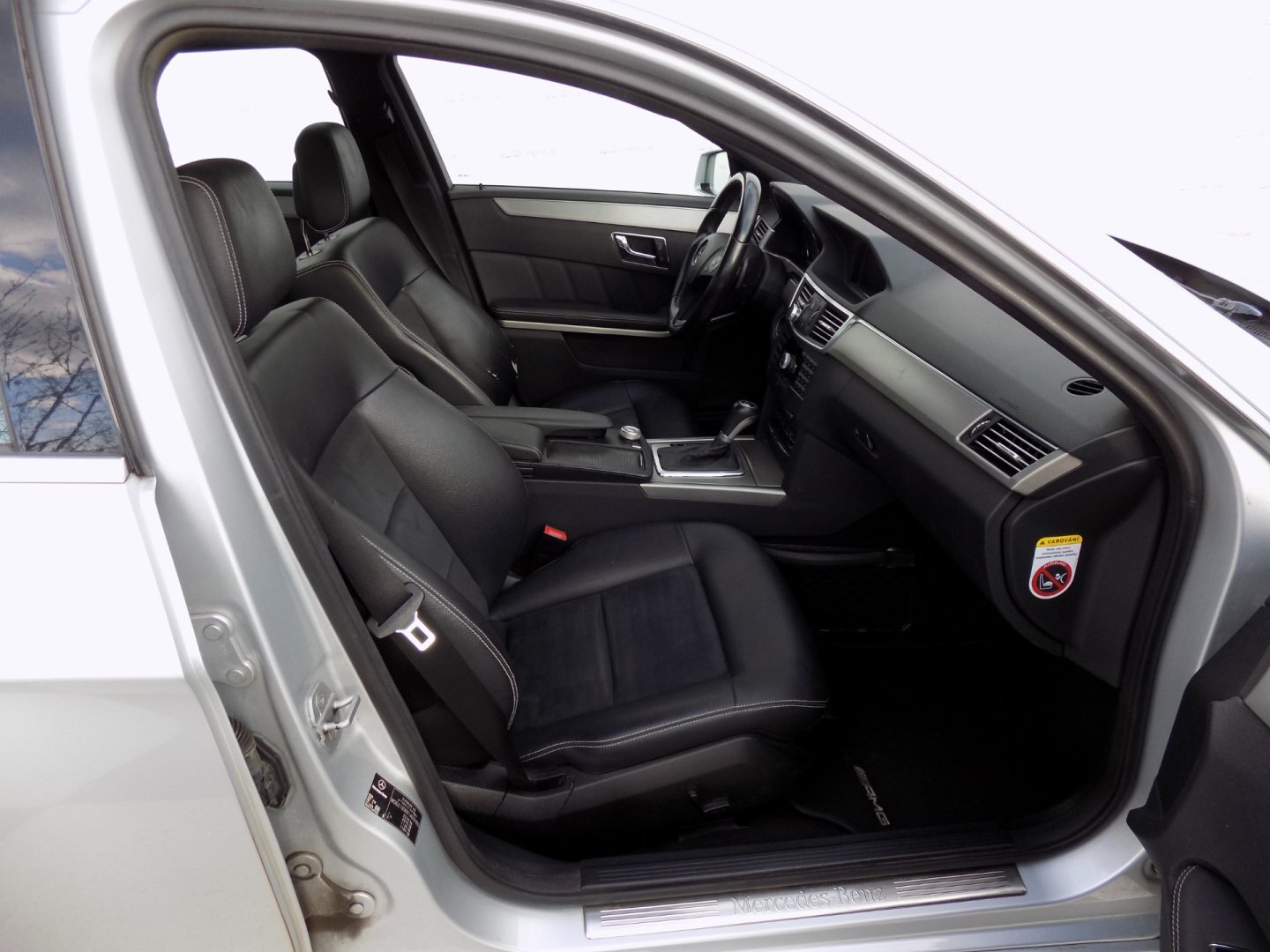 Mercedes-Benz Třídy E Sedan / Limuzína 2,1 l 125 kw