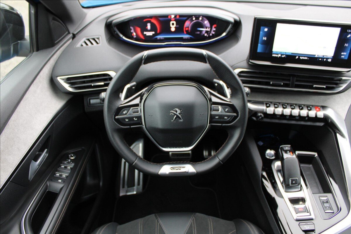 Peugeot 3008 SUV 1,5 l 96 kw