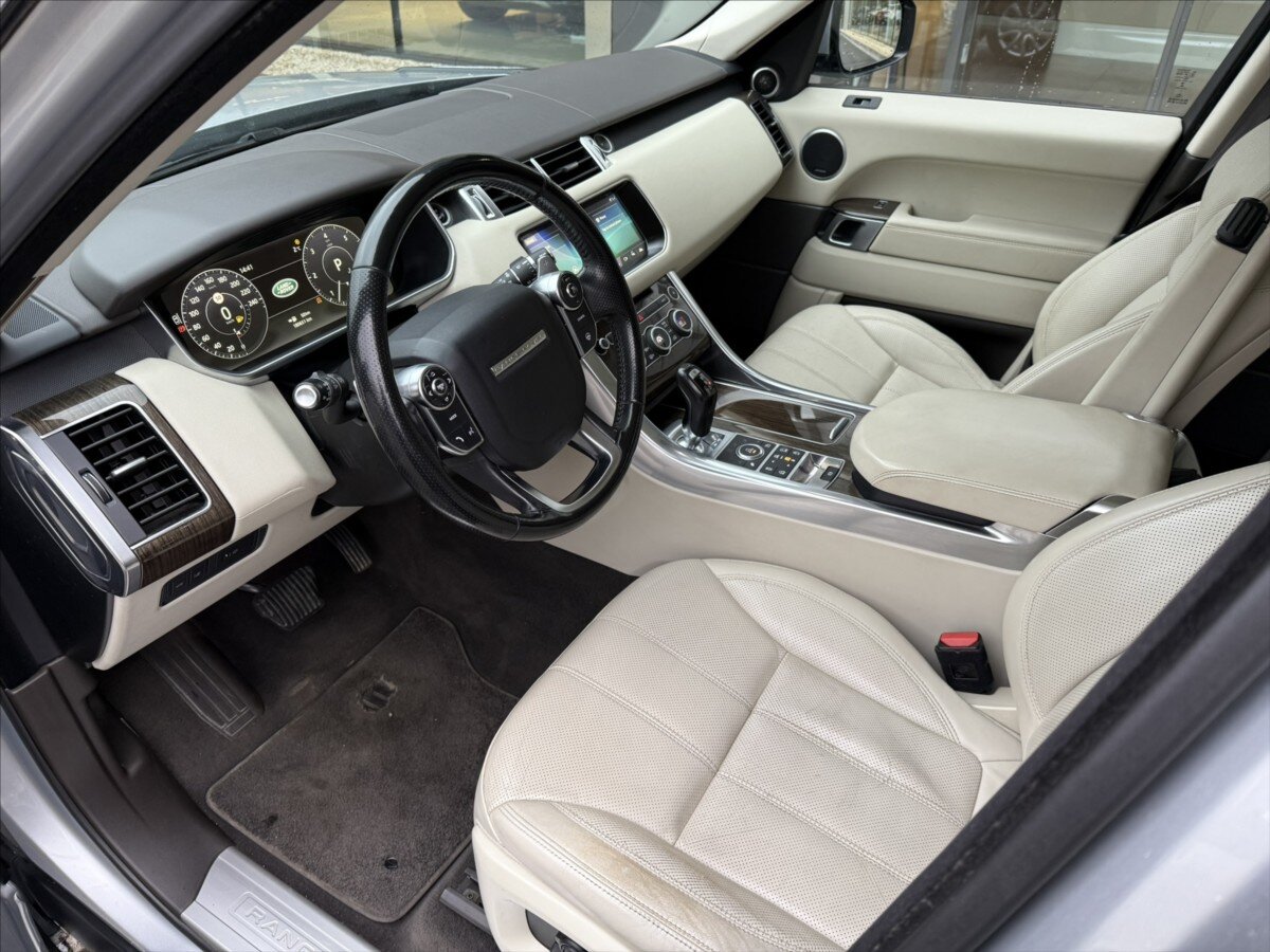 Land Rover Range Rover Sport SUV 4,4 l 250 kw