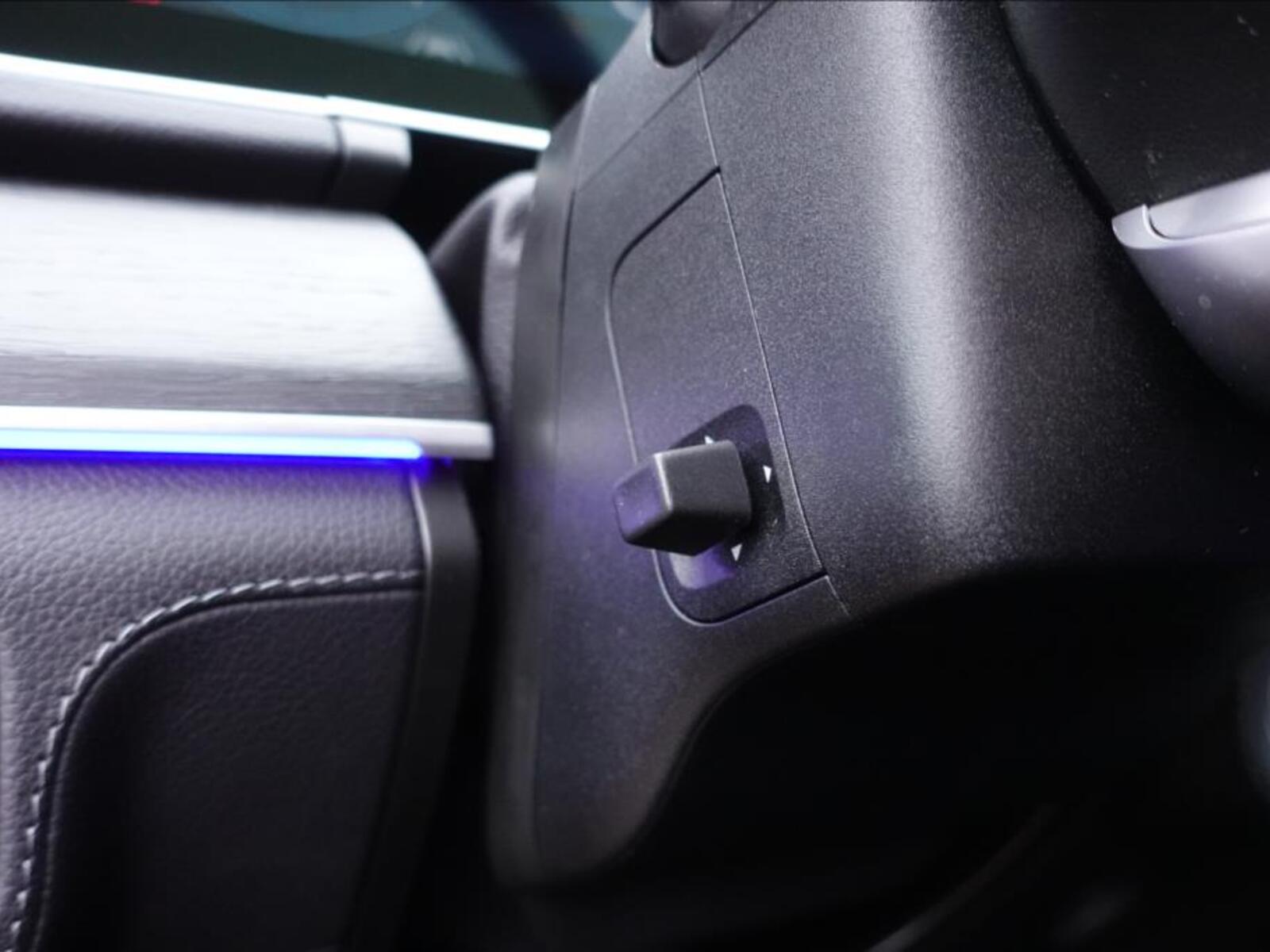 Mercedes-Benz GLE 32