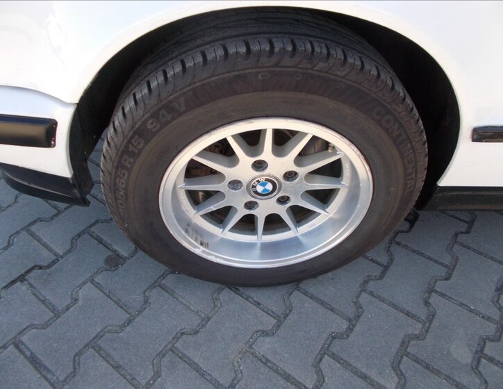 BMW Řada 5 Sedan / Limuzína 2,0 l 95 kw