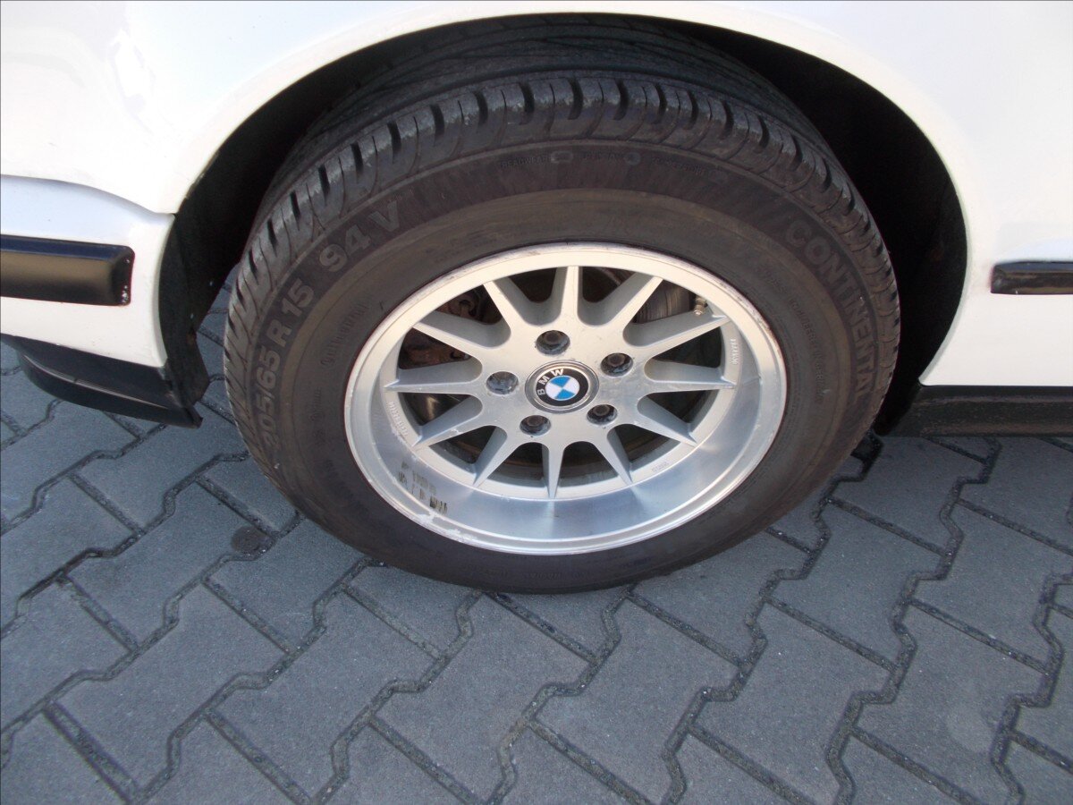 BMW Řada 5 Sedan / Limuzína 2,0 l 95 kw