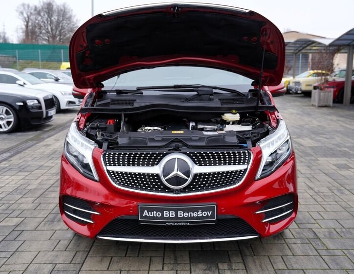 Mercedes-Benz Třídy V 9