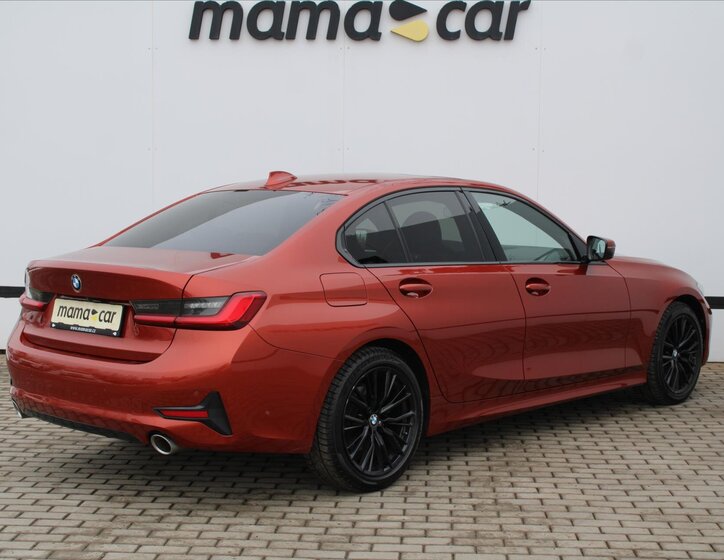 BMW Řada 3 Sedan / Limuzína 2,0 l 140 kw