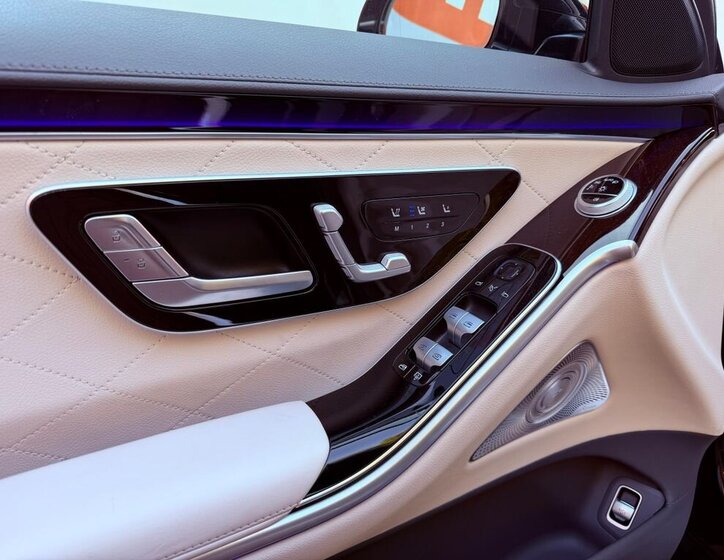 Mercedes-Benz Třídy S Sedan / Limuzína 0,0 270 kw