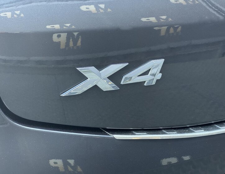 BMW X4 SUV / Terénní 2,0 l 140 kw