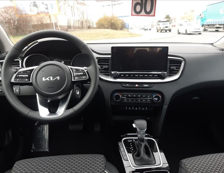 KIA XCeed SUV / Terénní 1,6 l 110 kw