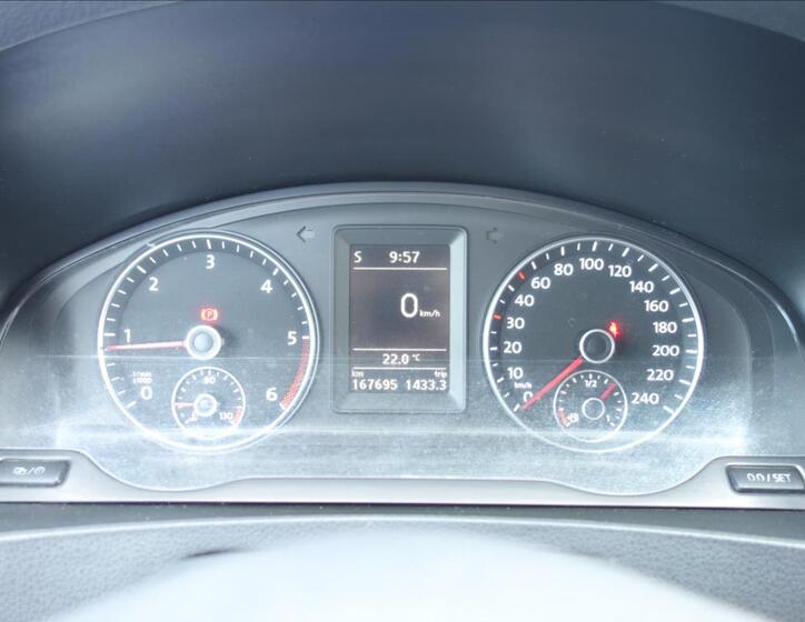 Volkswagen Transporter 22