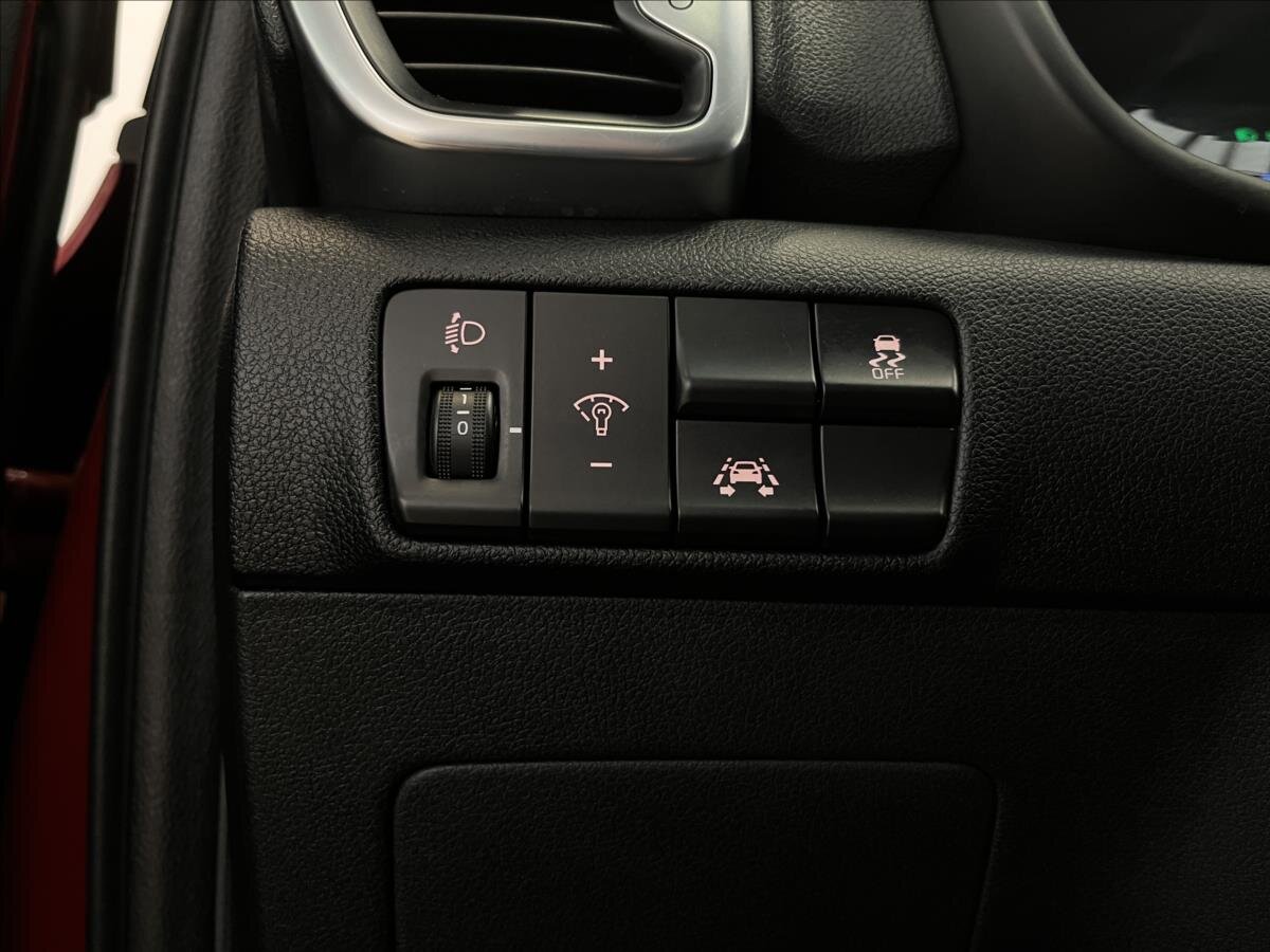 KIA Sportage SUV / Terénní 2,0 l 100 kw