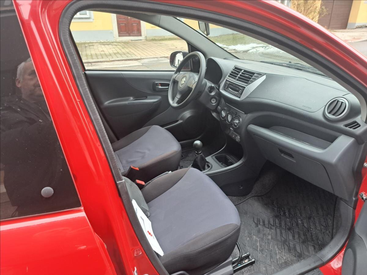 Suzuki Alto Hatchback 996,0 50 kw