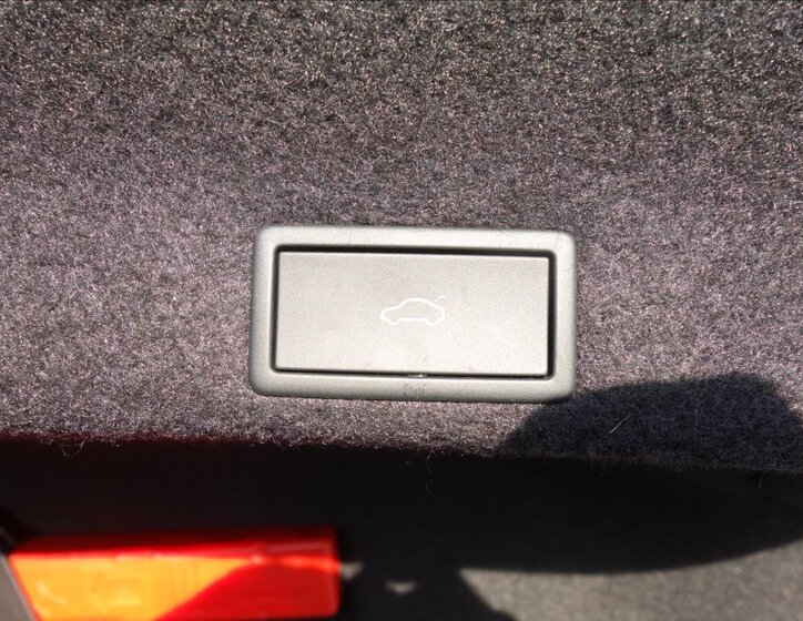 Volkswagen Passat Sedan / Limuzína 2,0 l 110 kw