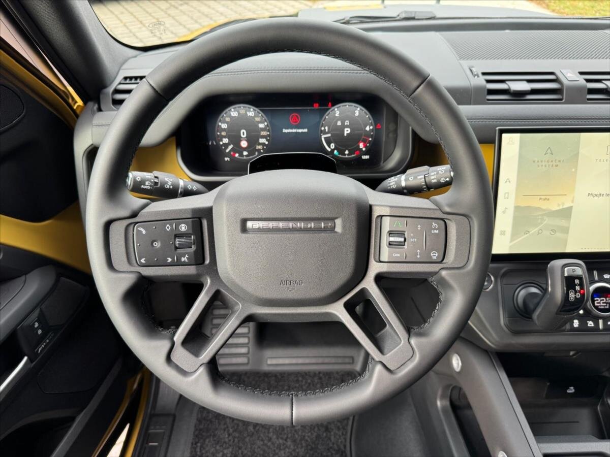 Land Rover Defender SUV 3,0 l 257 kw