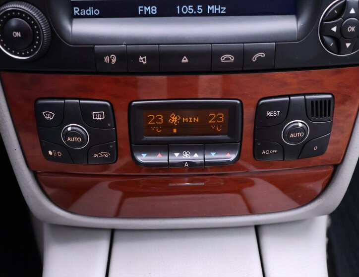 Mercedes-Benz Třídy S Sedan / Limuzína 3,2 l 150 kw