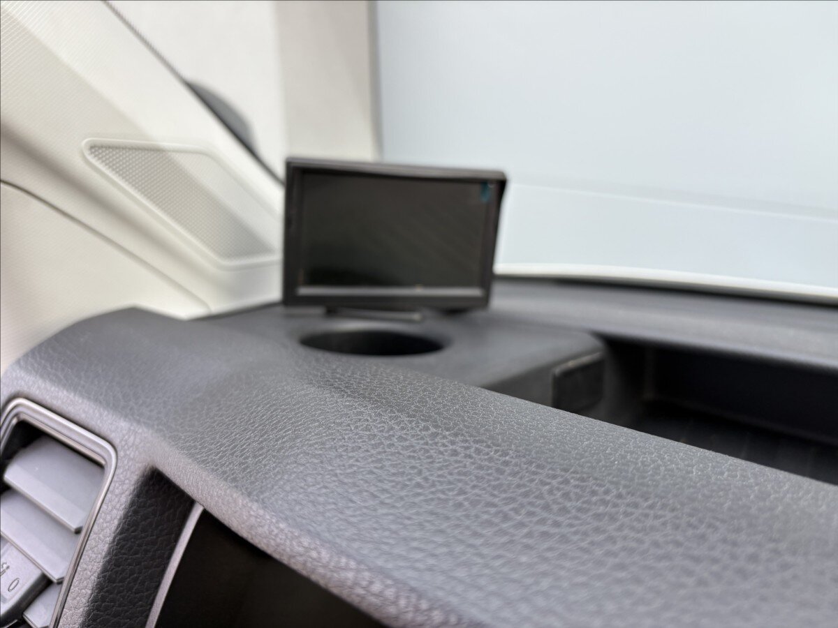 Volkswagen Crafter Skříň 2,0 l 103 kw