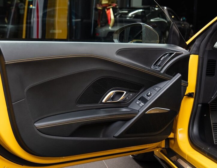 Audi R8 Kupé 5,2 l 456 kw