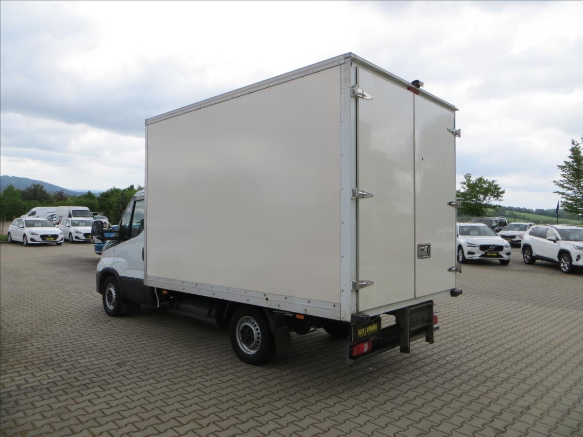 Iveco Daily Skříň 3,0 l 100 kw