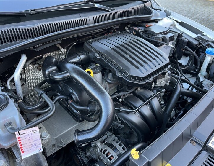 Volkswagen Polo Hatchback 999,0 48 kw