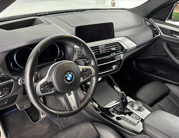 BMW X3 SUV / Terénní 2,0 l 140 kw