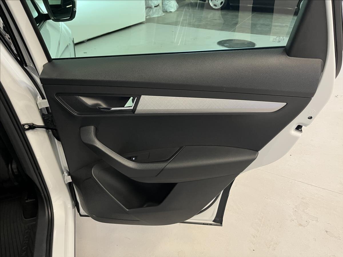 Škoda Karoq SUV / Terénní 1,5 l 110 kw