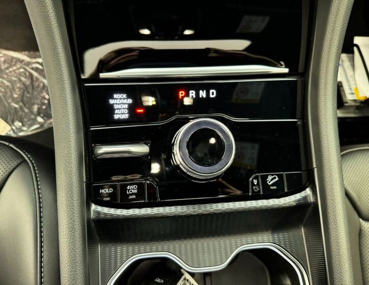 Jeep Grand Cherokee 26