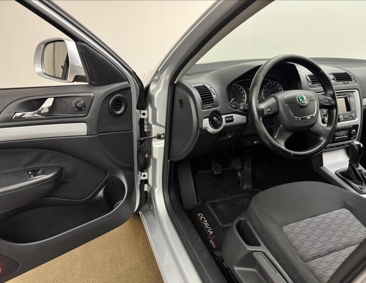 Škoda Octavia 23