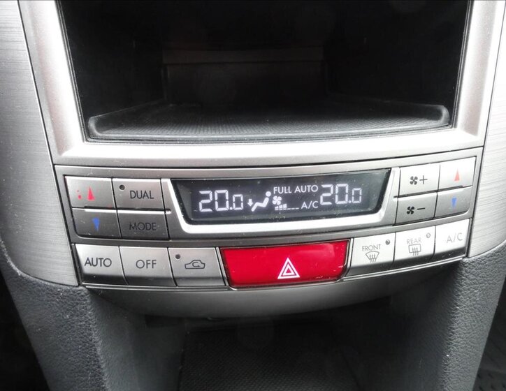 Subaru Legacy Kombi 2,0 l 110 kw