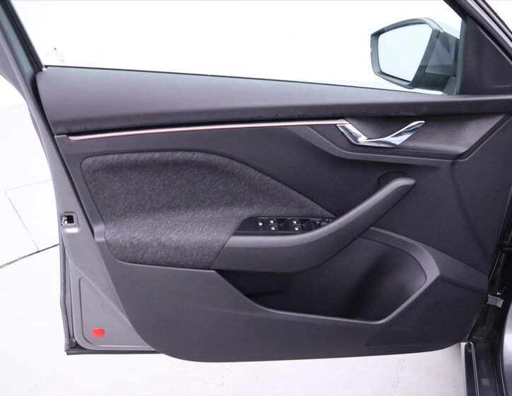 Škoda Scala Hatchback 999,0 81 kw