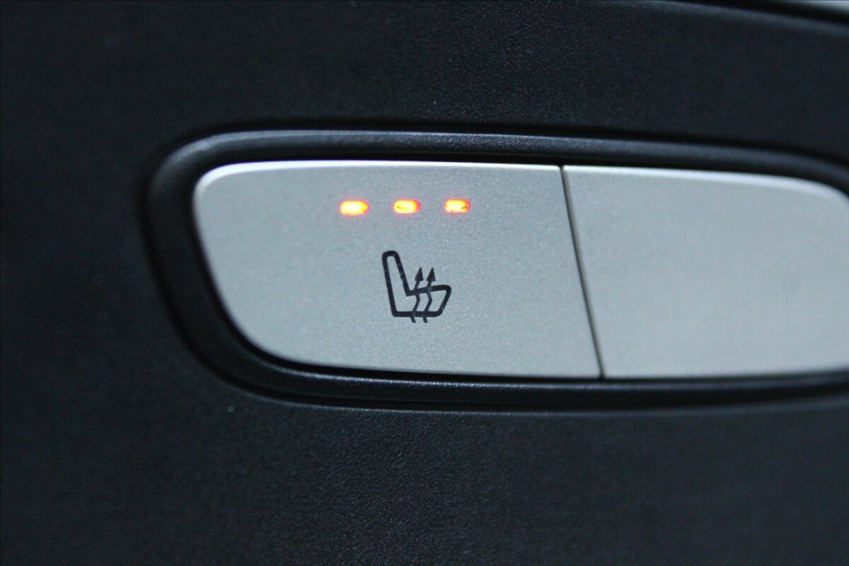 Mercedes-Benz Třídy V Kombi 2,1 l 140 kw