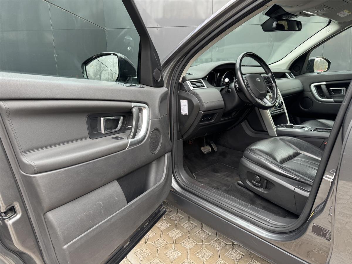 Land Rover Discovery Sport SUV / Terénní 2,0 l 132 kw