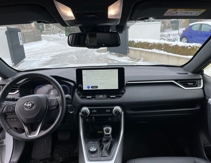 Toyota RAV4 SUV 2,5 l 131 kw