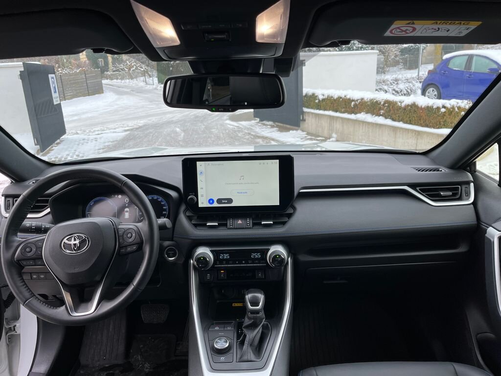 Toyota RAV4 SUV 2,5 l 131 kw