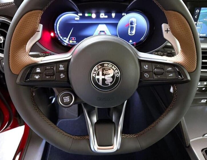 Alfa Romeo Stelvio SUV / Terénní 2,0 l 206 kw