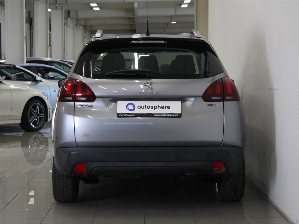 Peugeot 2008 SUV / Terénní 1,2 l 81 kw