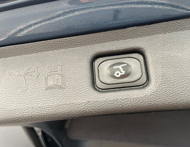 Ford S-MAX MPV 2,5 l 140 kw