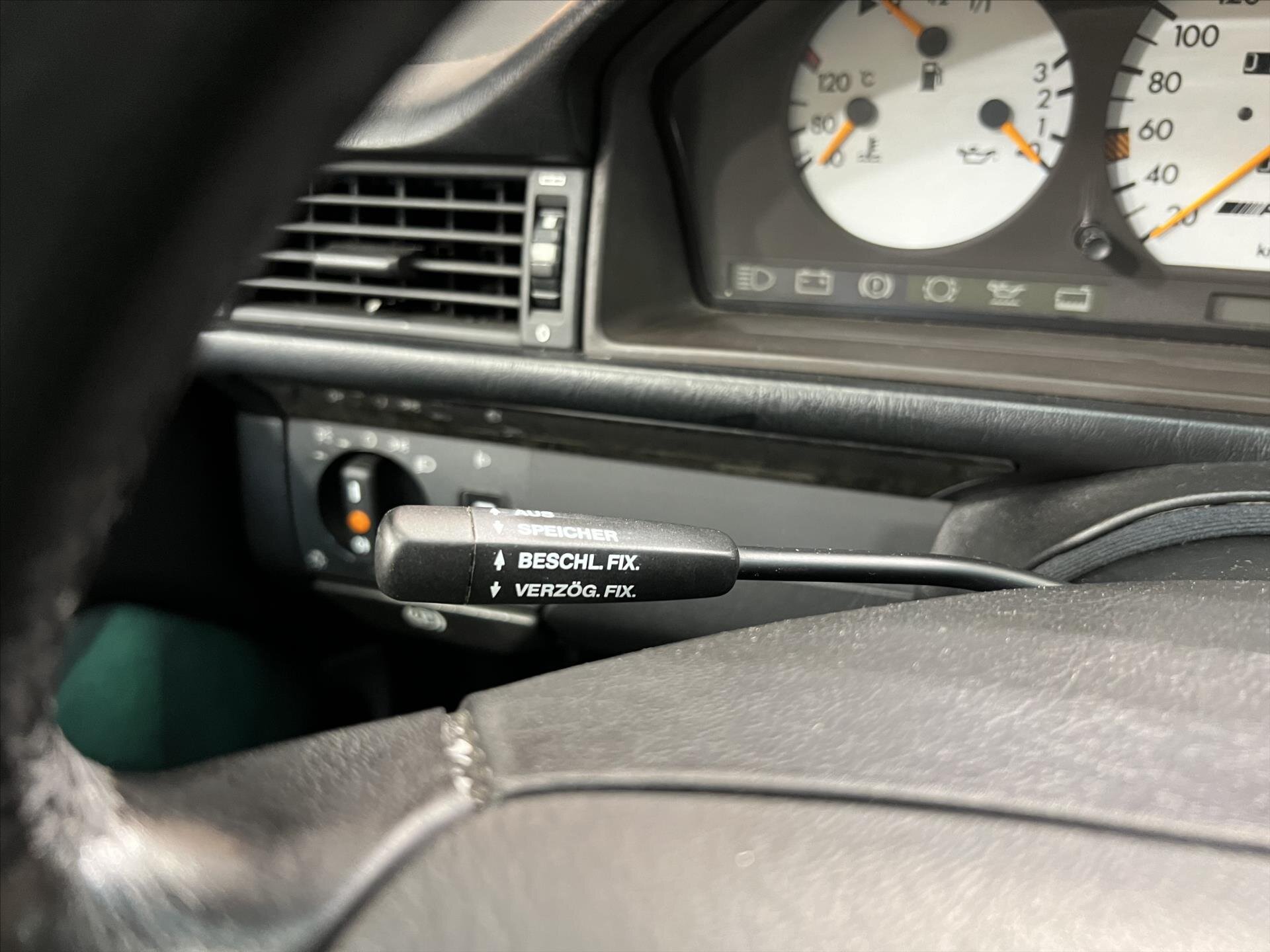 Mercedes-Benz Třídy E Sedan / Limuzína 5,0 l 235 kw