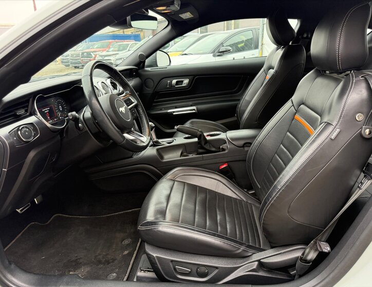 Ford Mustang Kupé 5,0 l 338 kw